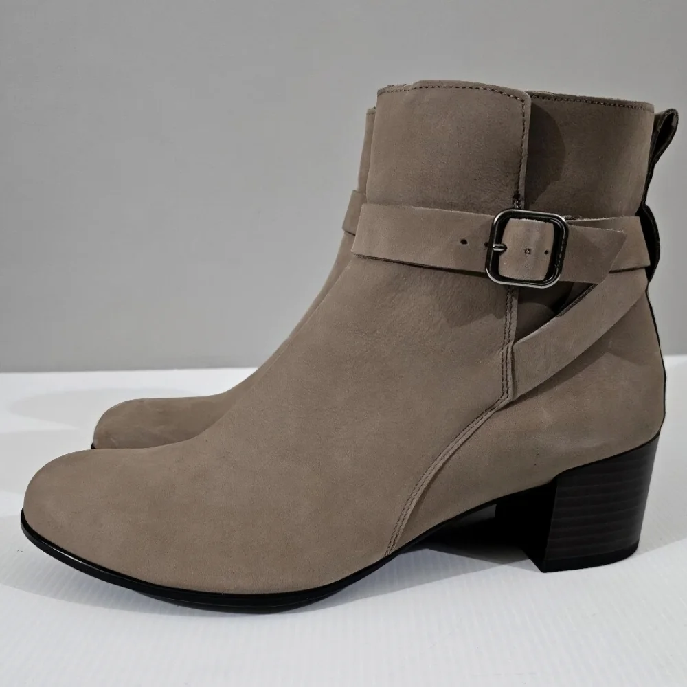 Ecco Dress Classic 35 Ankle Boot Womens EU 41 Taupe Leather Block Heel NEW